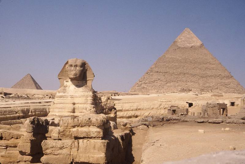 מצרים - גיזה - הספינכס ופירמידות חיאופרן ומנקרו