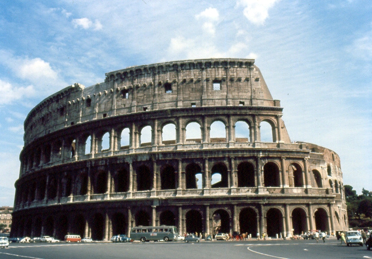איטליה - רומא - הקולוסאום - חוץ