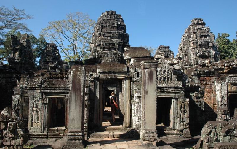 קמבודיה - מקדש בנטיגדאי   