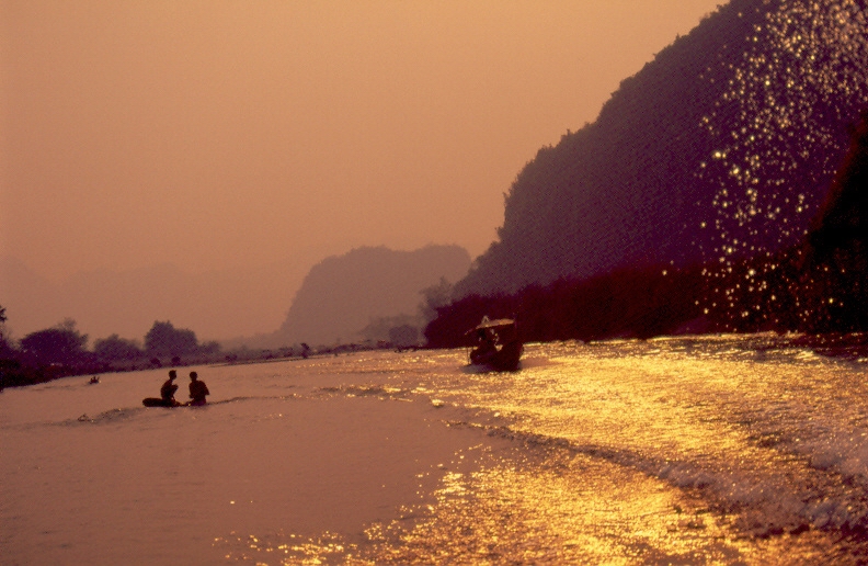 תאילנד - שייט על נהר הקוק