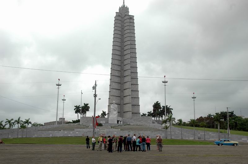 קובה - הבנה -  אנדרטת צ'ה גווארה