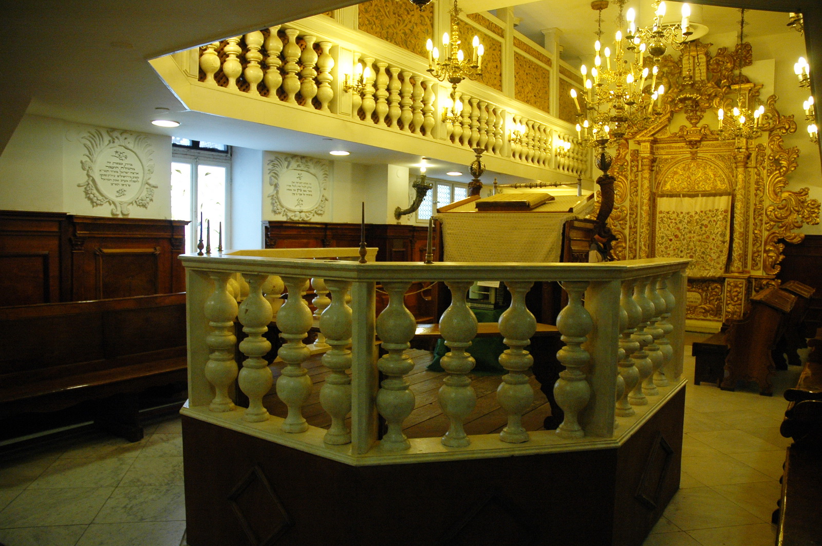 תצוגת בית הכנסת האיטלקי