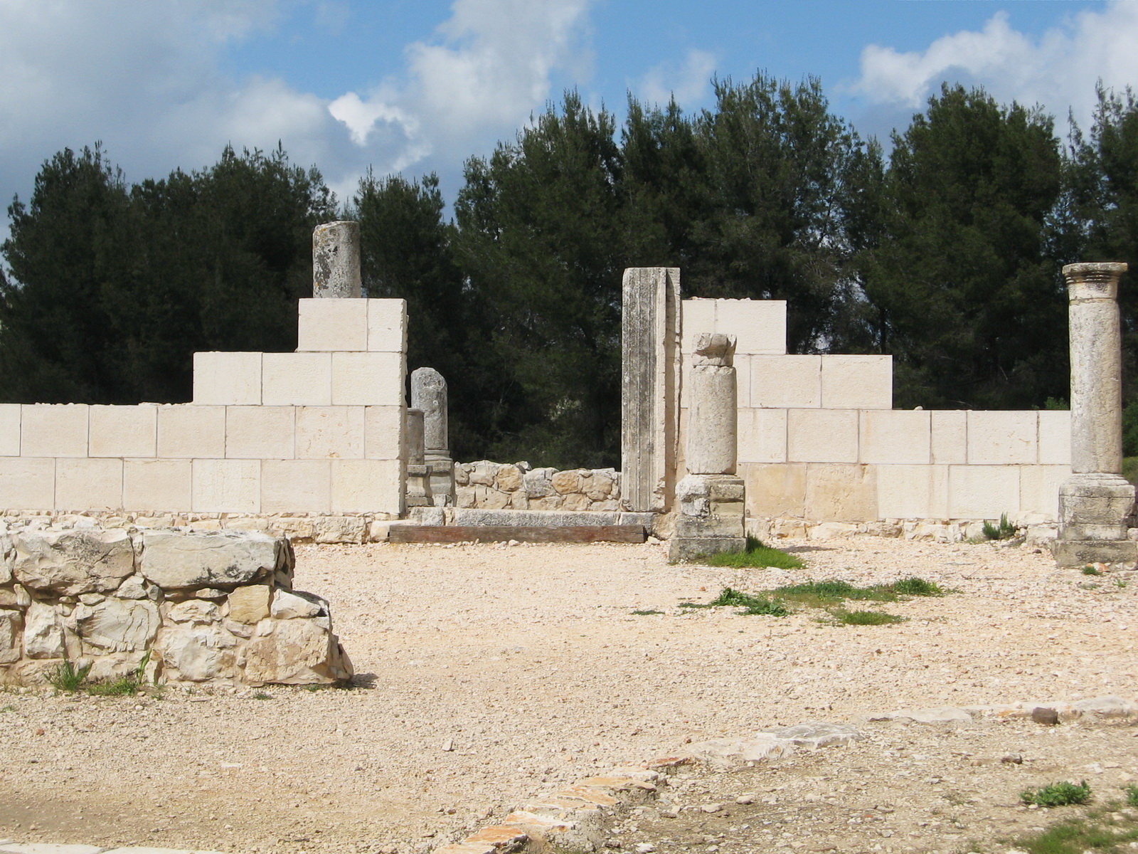 גליל עליון - בית הכנסת נבוריה - חזית
