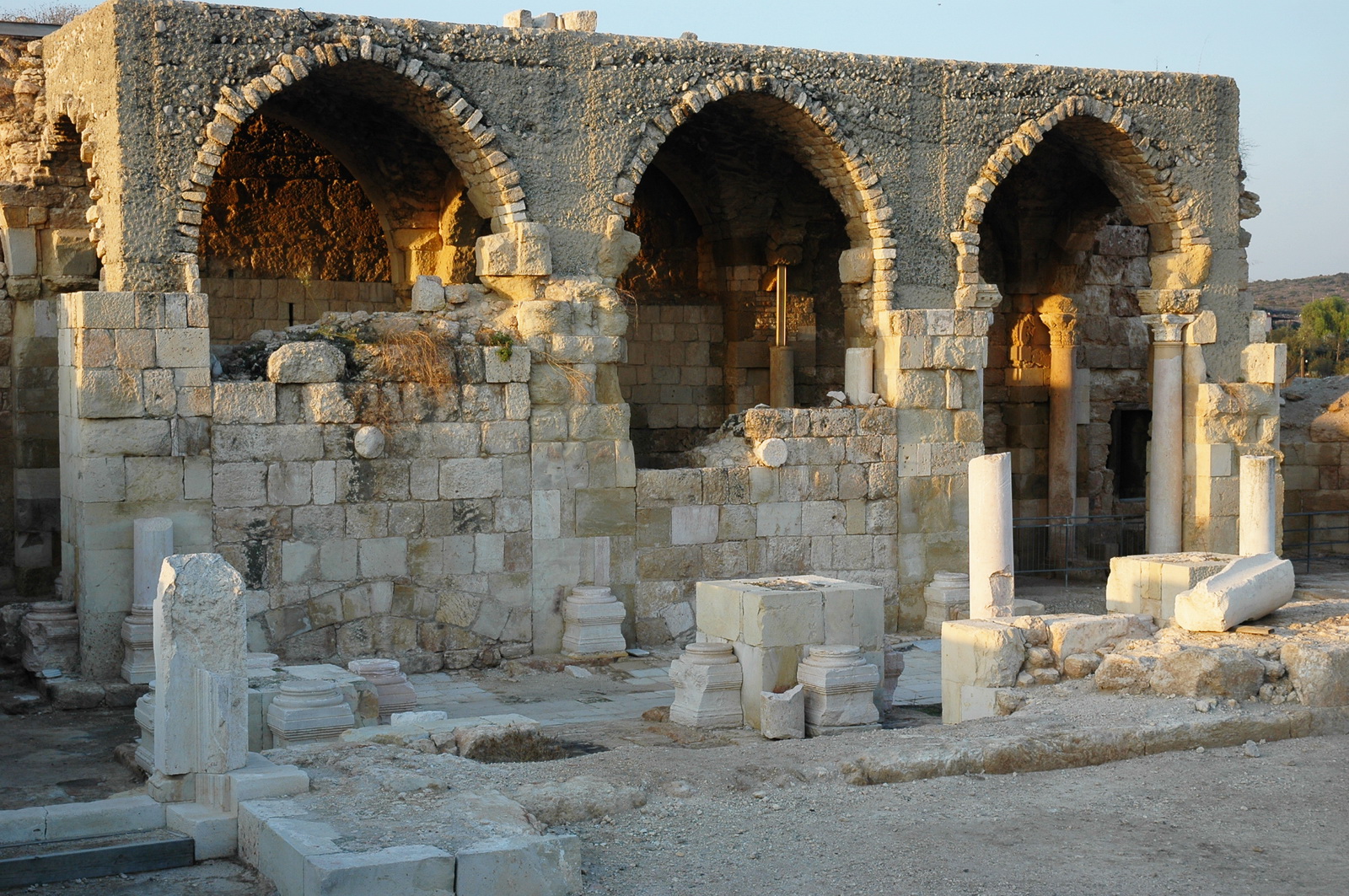 בית גוברין - שרידי כנסייה צלבנית
