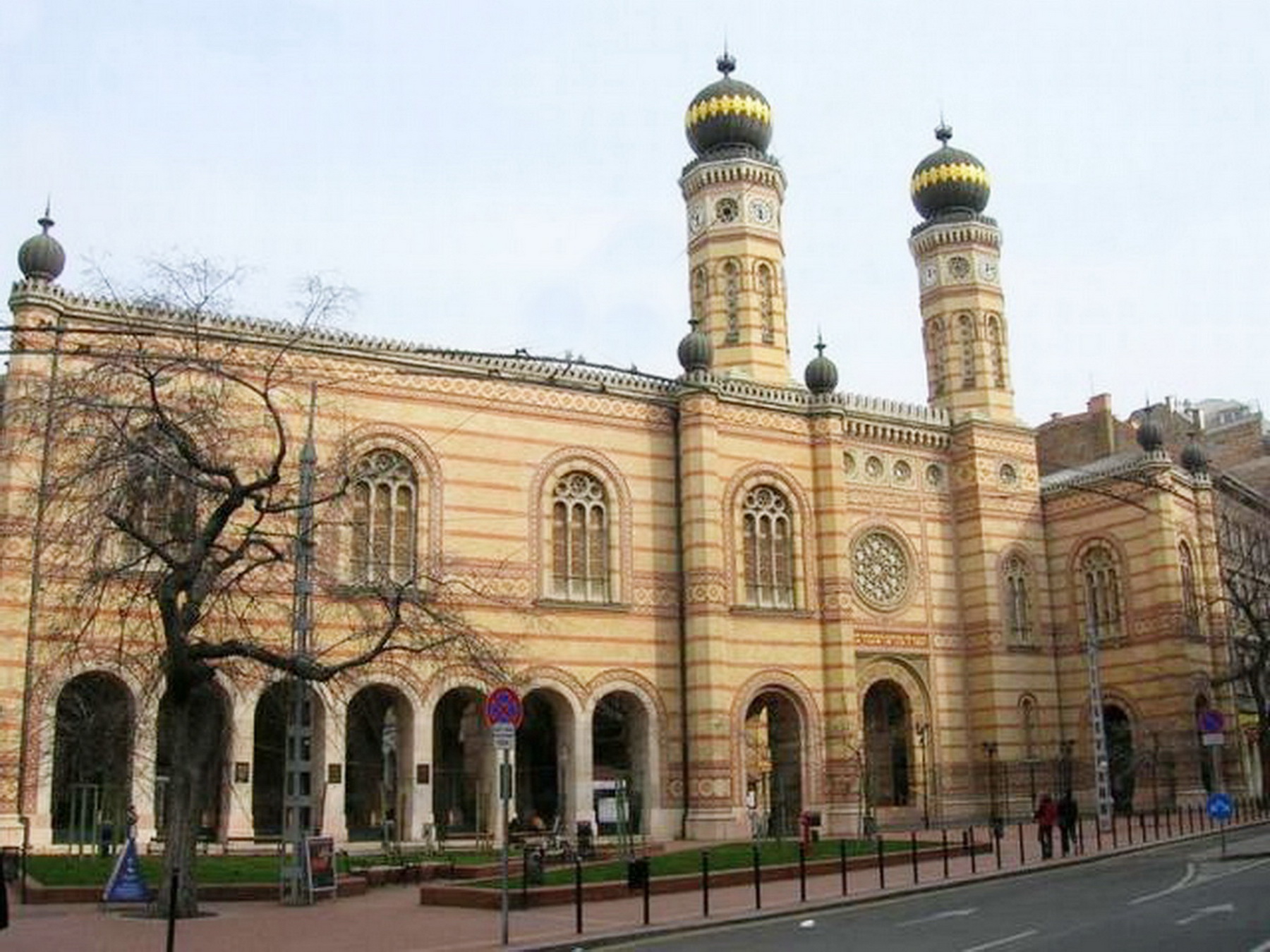 בודפשט - בית הכנסת - חוץ