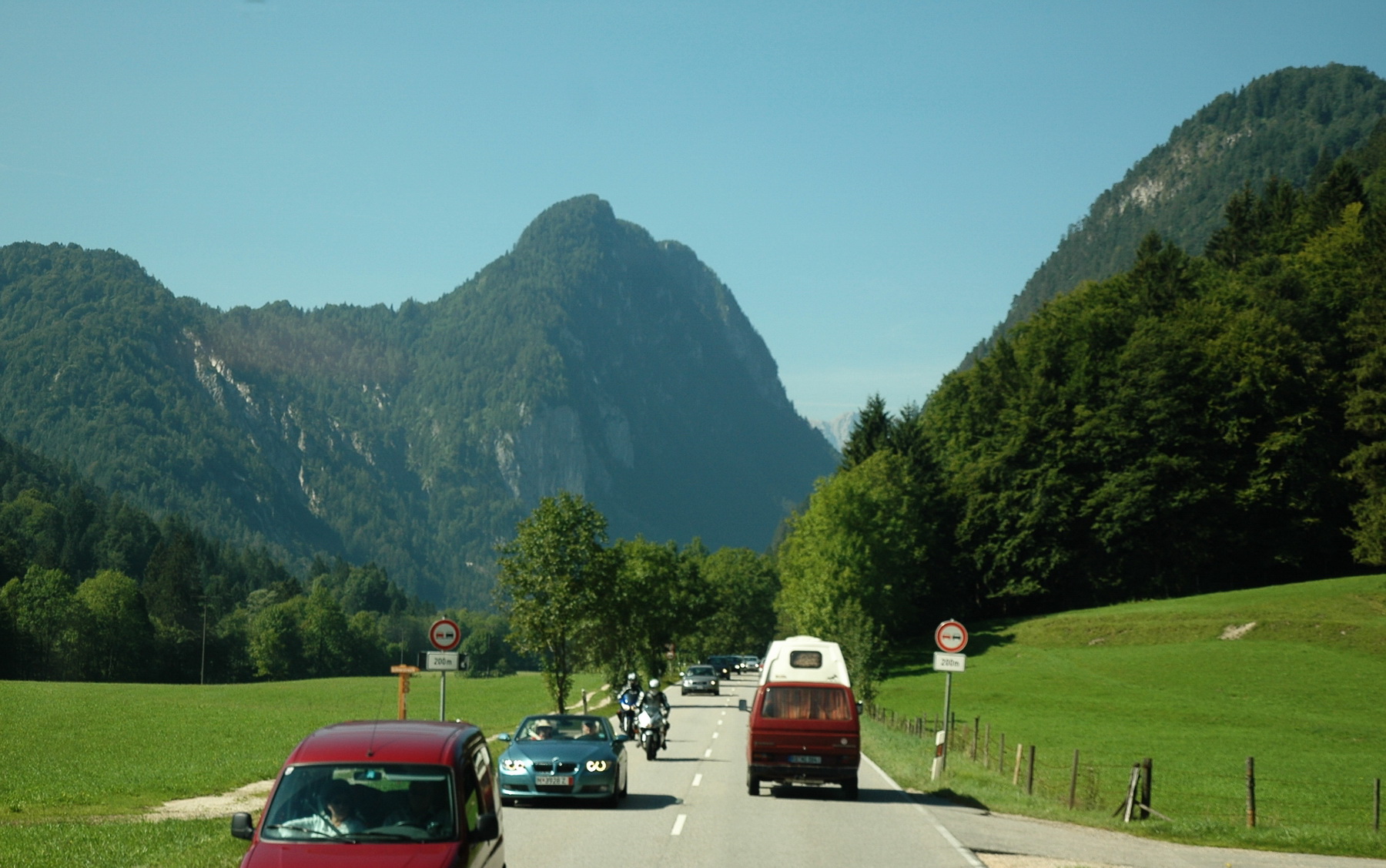 אוסטריה - בדרך לטירול - מחלון האוטובוס