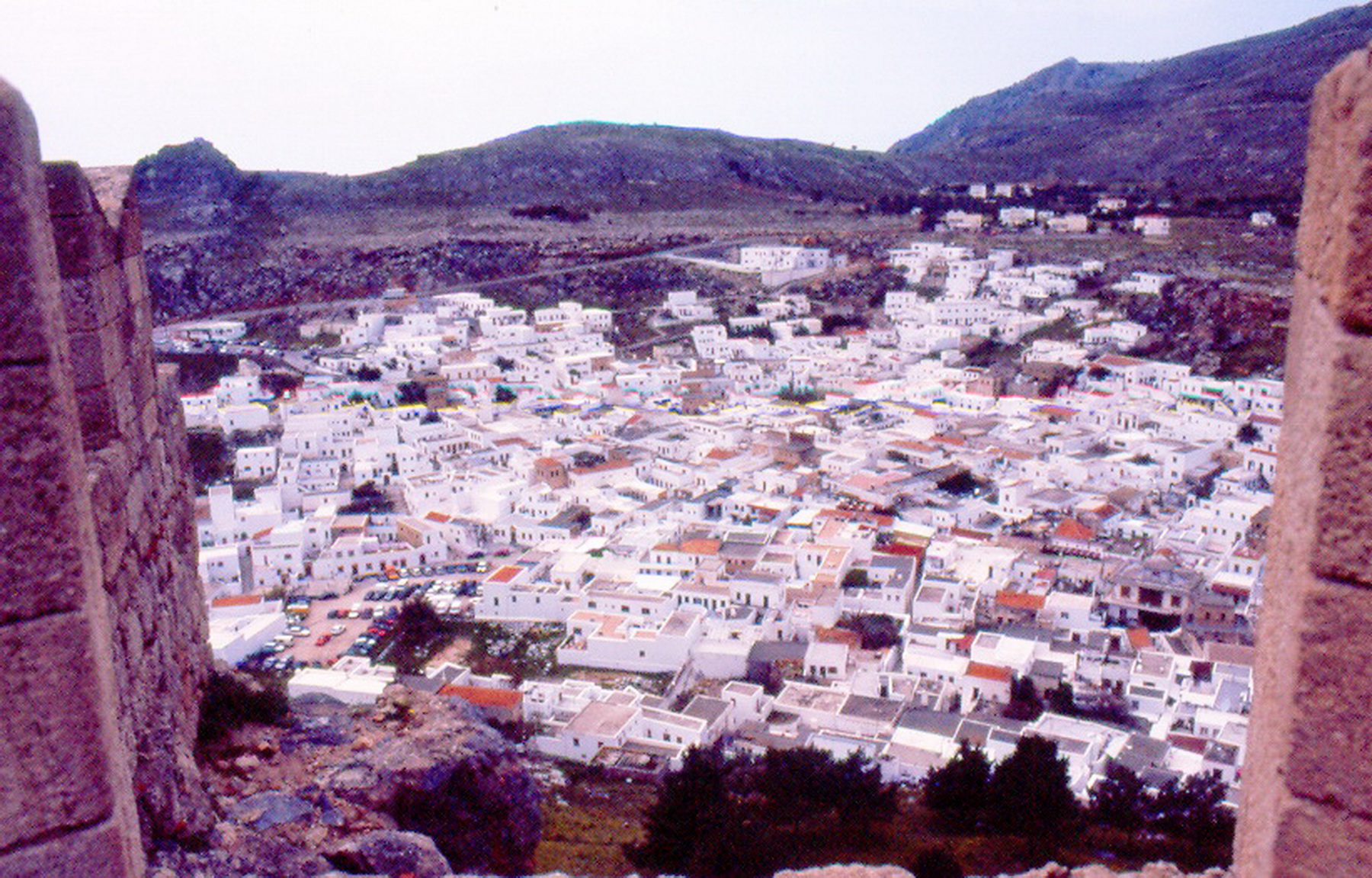 העיירה לינדוס - במבט מהמצודה